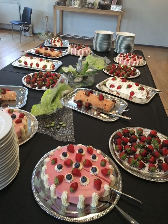Dessert bord, med jordbær som tema